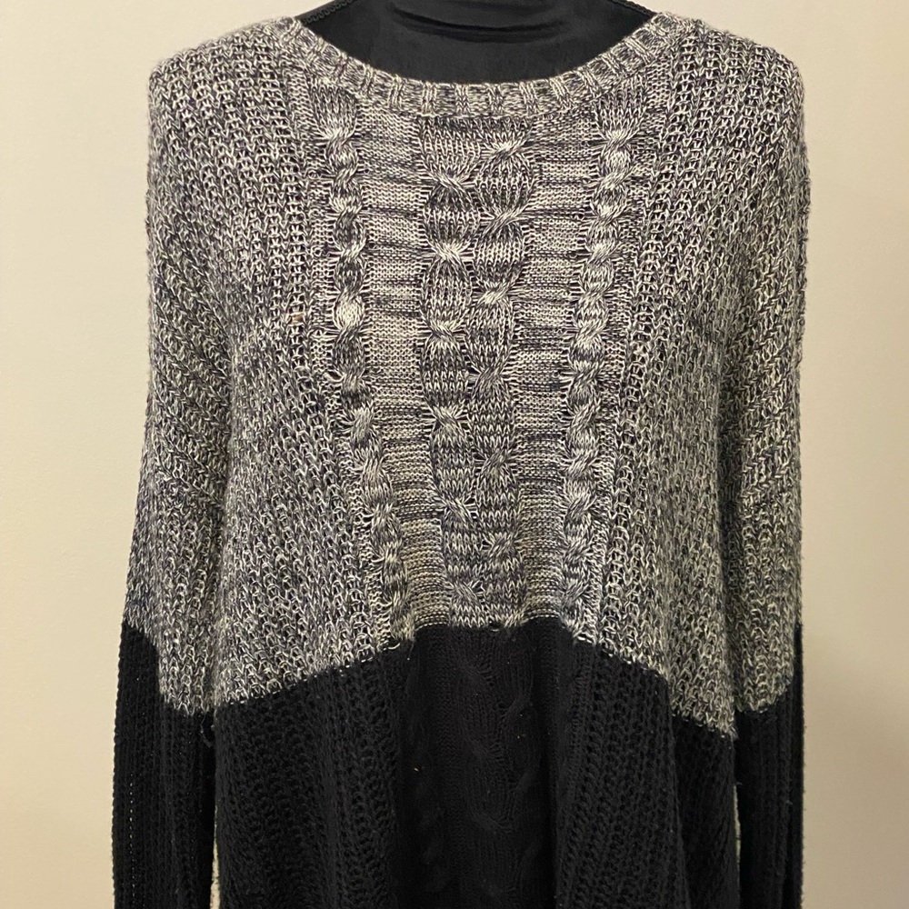 Color Block open back sweater